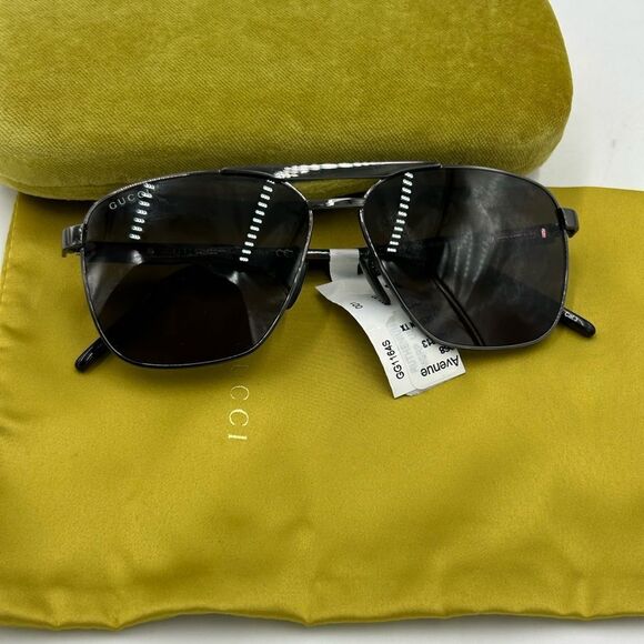 Men’s Gucci aviator sunglasses made in Italy - Picture 1 of 9
